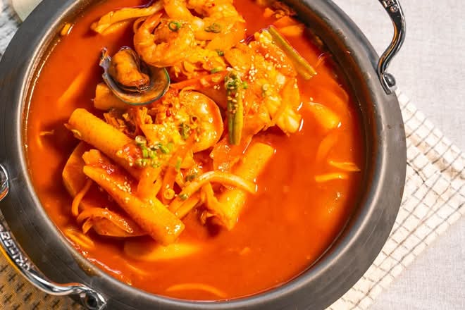 Spicy Rice Cake