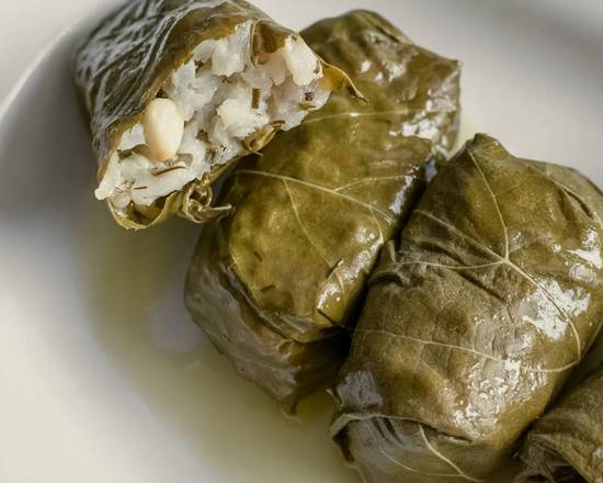 Stuffed vine leaves(3pc)