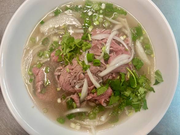 P2. Rare Beef Pho