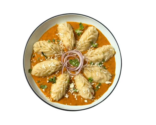 Butter Masala Momos