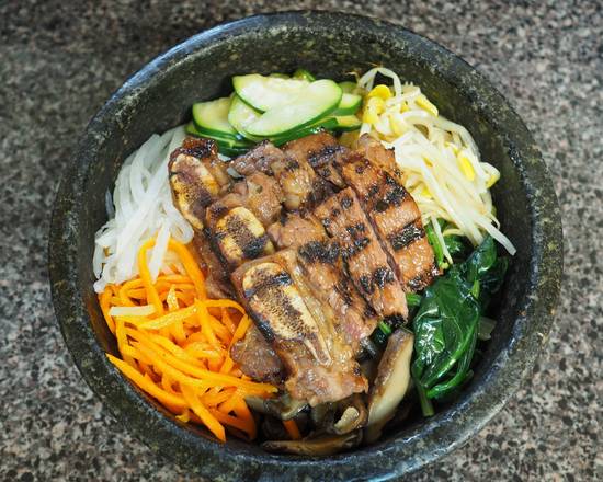 36. LA Kalbi dolsot BiBimBap