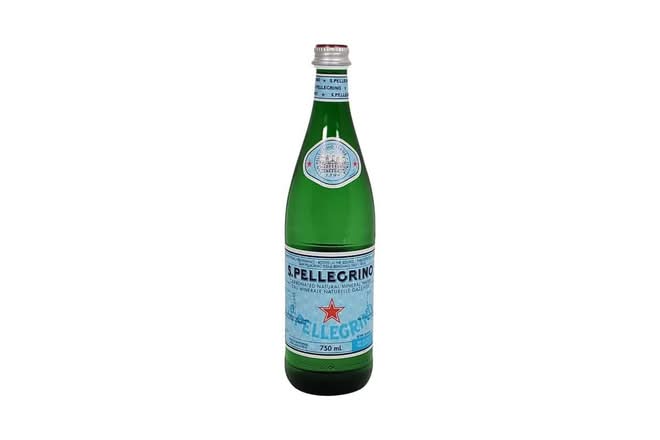 Pellagrino Sparkling Water (750ml)