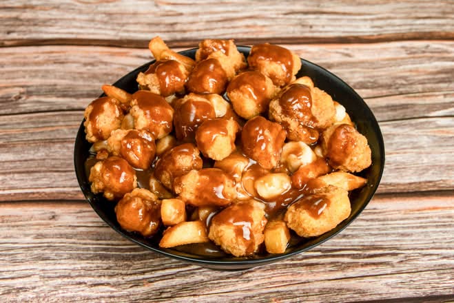 Popcorn Chicken Poutine
