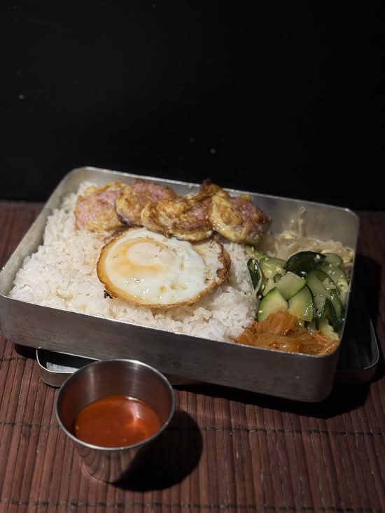 Old Fashioned Lunch Box