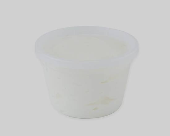 16 oz de crème glacée molle / 16 oz of soft serve ice cream