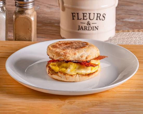 Bacon, Egg on English Muffin