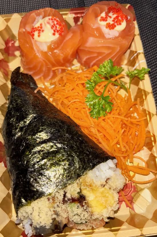 Big Hand Roll