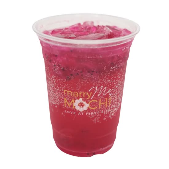 Dragon's AIe (Dragon fruit + Ginger Ale)