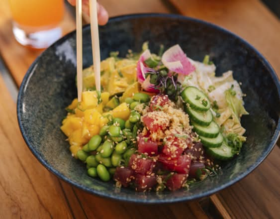 TUNA POKE BOWL