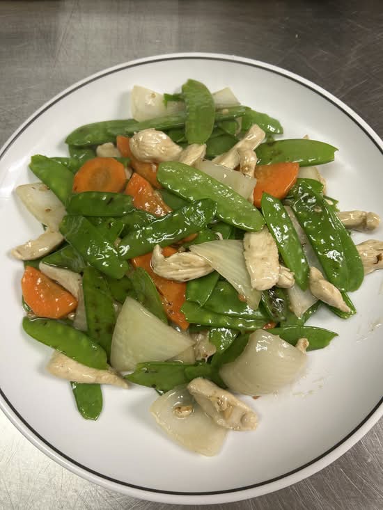 R16 Snow Peas with White Chicken Slices