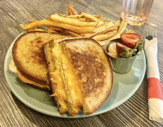 Double Decker Grilled Cheese Sandwich