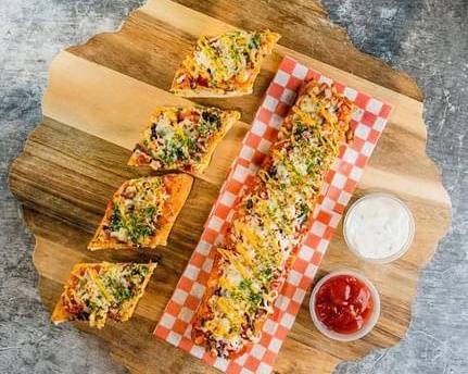 Tandoori Chilli Cheese Toast (Chicken/Paneer)