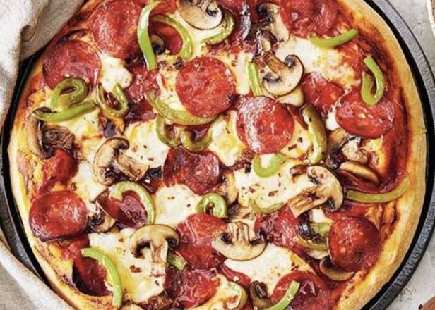 Deluxe Pizza