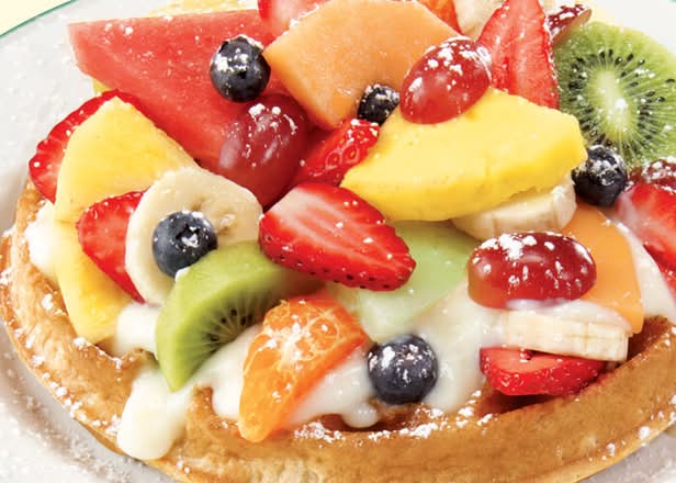 Gaufre aux fruits frais / Waffle with fresh fruit