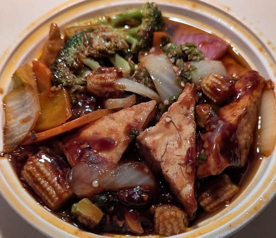 119. Chili Garlic Tofu with Broccoli & Baby Corn