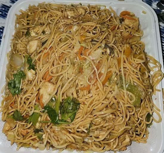 127. Chicken Hakka Chow Mein( Thin Noodle)