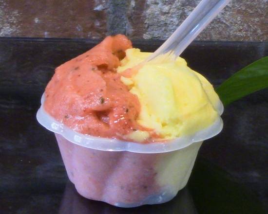 Sorbet Fraise Basilic et Fruit de la Passion / Strawberry Basil and Passion Fruit Sorbet
