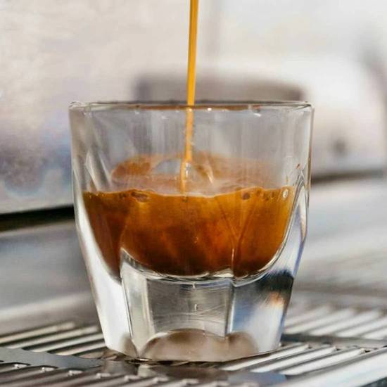 Café Allongé / Elongate Coffee