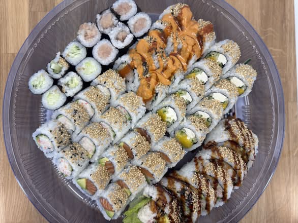Assorted Roll Tray (50pcs)