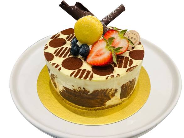 Tiramisu Cake