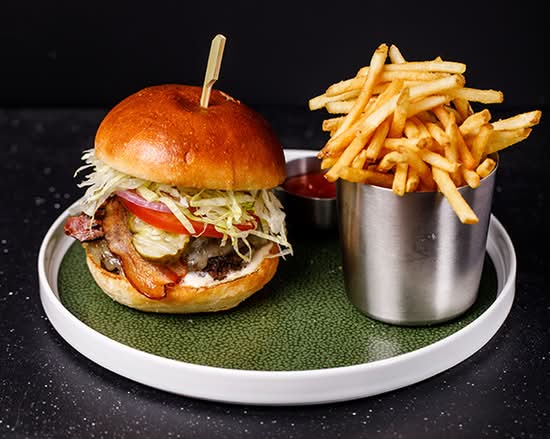 Bacon Cheeseburger Reds Burger