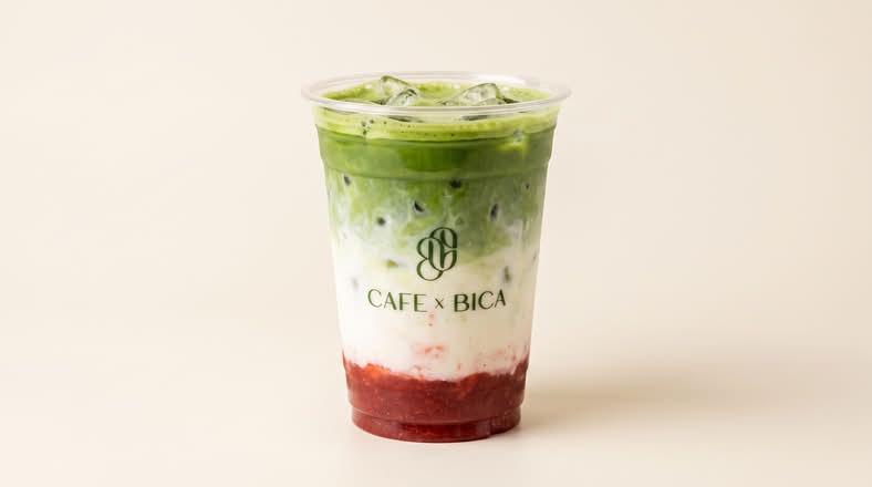 STRAWBERRY MATCHA