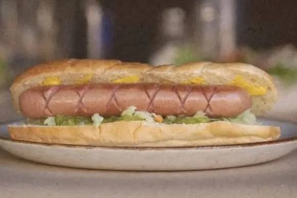 Sandwich Le Chien Chaud d'icitte / Icitte Hot Dog Sandwich
