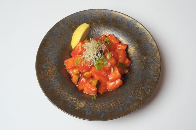Spicy Salmon Sashimi