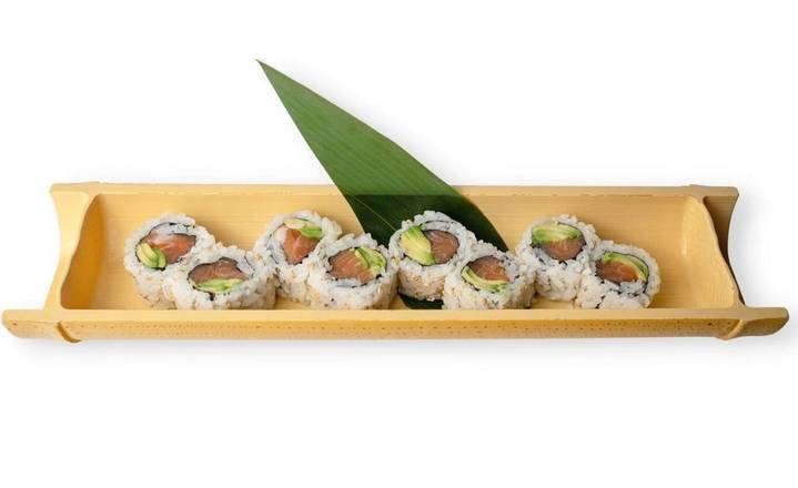 Salmon Avocado Roll (8pc)