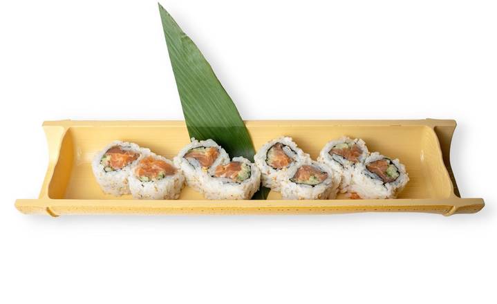 Spicy Salmon Roll (8pc)
