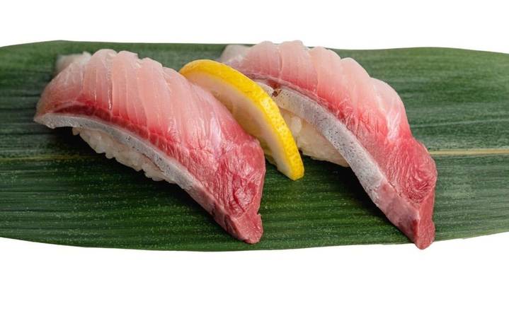 Yellowtail Sushi (2 pcs)