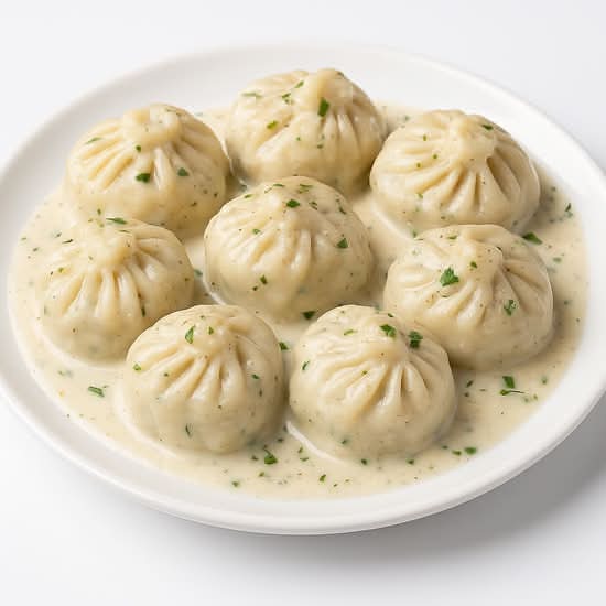 Creamy Garlic Momos (Chicken)