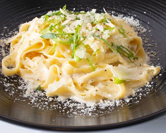 Fettuccine Alfredo