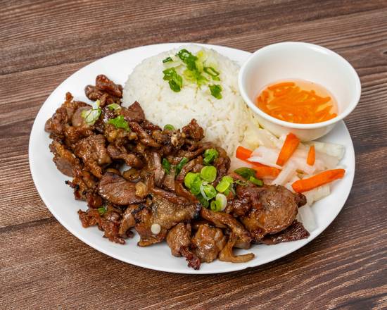 41. BBQ Lemongrass Pork Rice / Cơm Thịt Nương