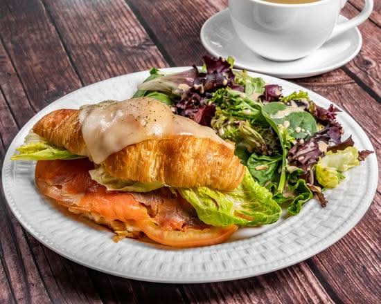 Smoked Salmon & Swiss Cheese Croissant Combo