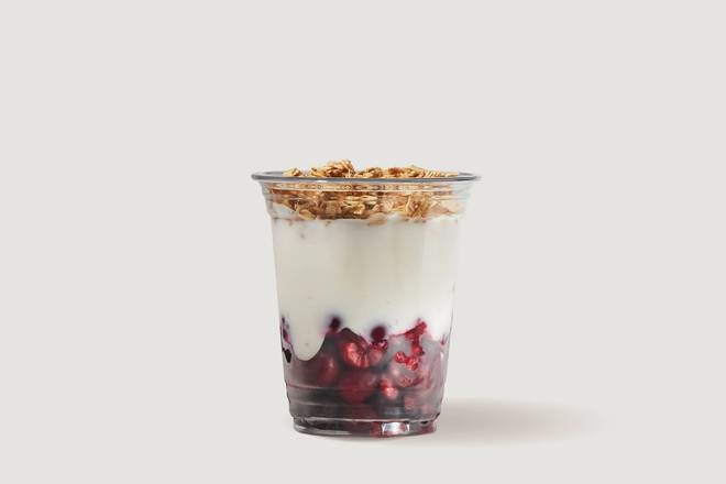 Parfait au Yogourt et Petits Fruits / Yogurt Parfait Field Berry