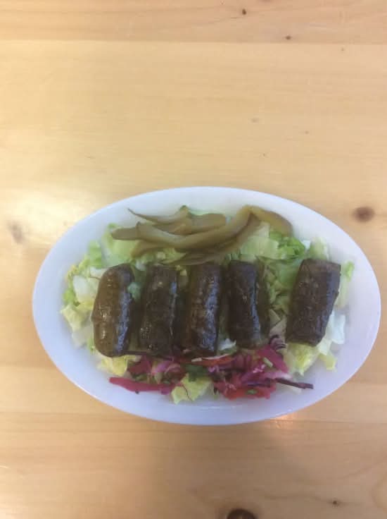 Stuffed Grape Leaves (Garnished 6 pcs)