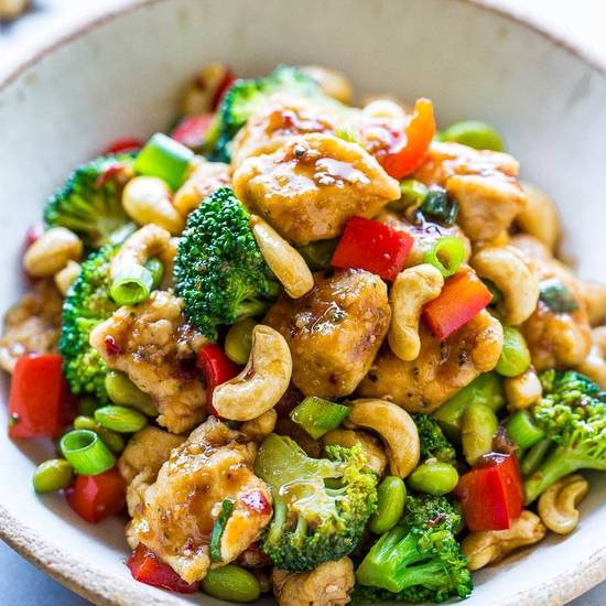 102. Stir Fried Chicken with Cashew Nuts & Vegetables