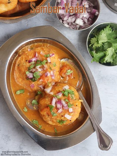 Sambar Vada (3 Pcs)