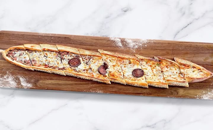 Mixed Pide (Sucuklu, Beef, Chicken)
