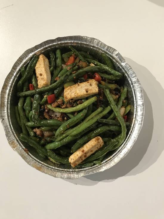 53. Haricots verts et tofu avec sauce aux haricots noirs / Green Bean & Tofu with Black Bean Sauce 幹煸四季豆（齋）