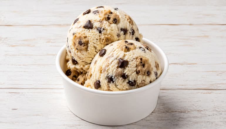 Cookie Dough & chocolate chips