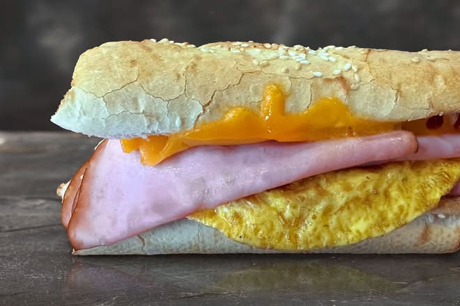 HAM EGG & CHEDDAR