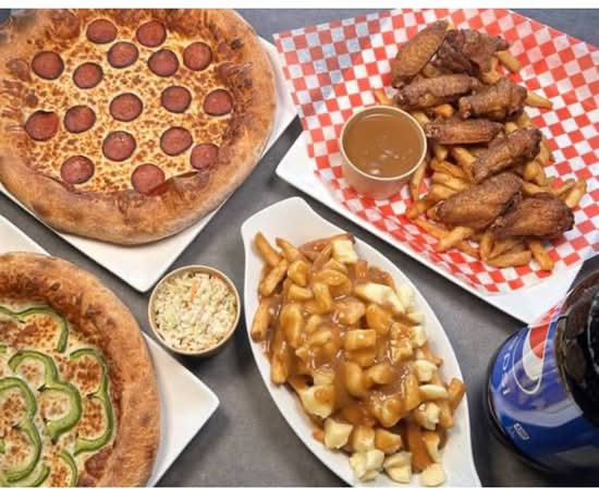 Grande Pizza 14",  Frite familial ou 4 canettes 355 ml