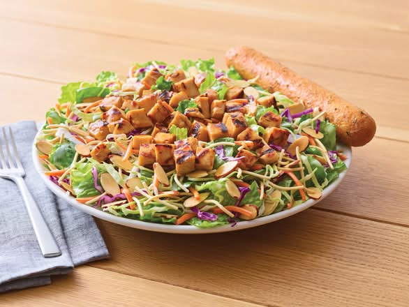 Grilled Oriental Chicken Salad