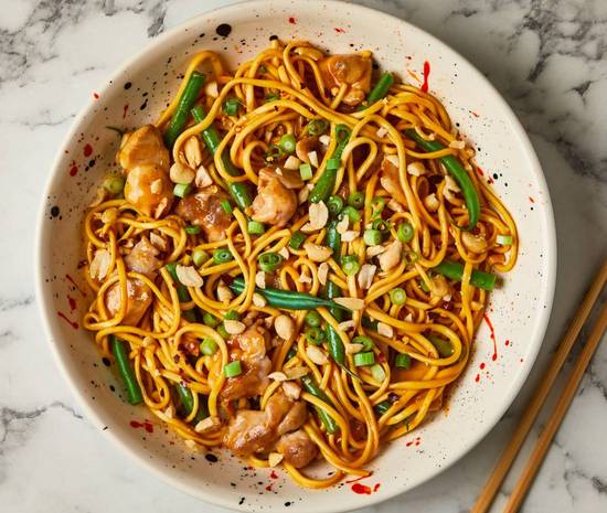 Garlic Chicken Chow Mein