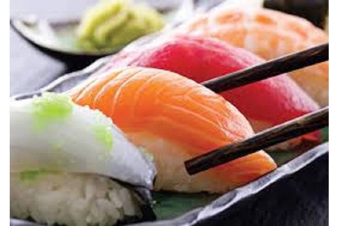 Sushi Sampler (4 pcs)