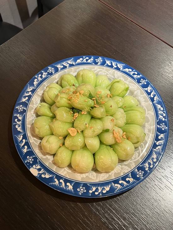 805. Bok Choy Stir-Fry with Garlic Sauce