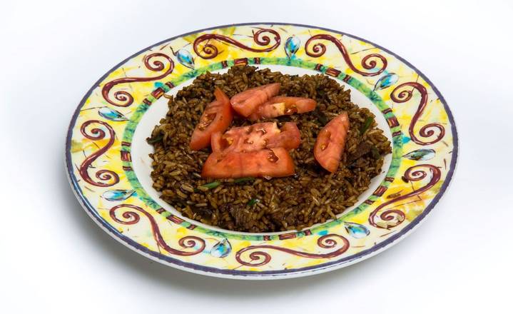 Assiette de riz frit aux légumes / Plate of fried rice with vegetables