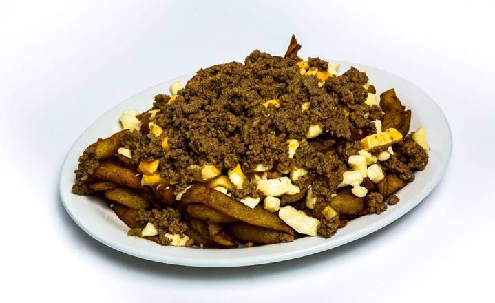 Petite poutine à la viande hachée / Small ground beef Poutine